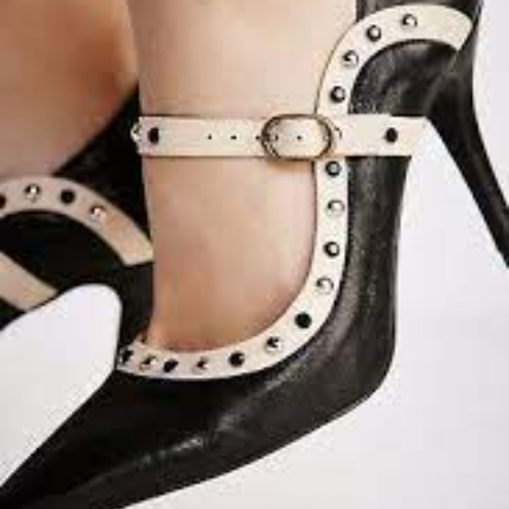 FREE PEOPLE SHOES - QUEEN OF DIAMONDS STUDDED PUMPS SZ 7 NEW WITHOUT BOX